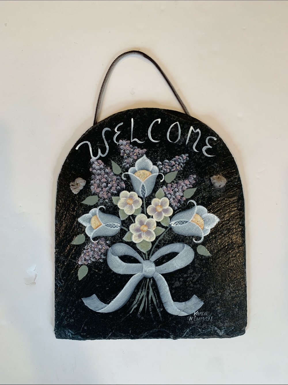 Indoor or Outdoor Hand-Painted Floral Welcome Sign Slate Wall Hanging - Black